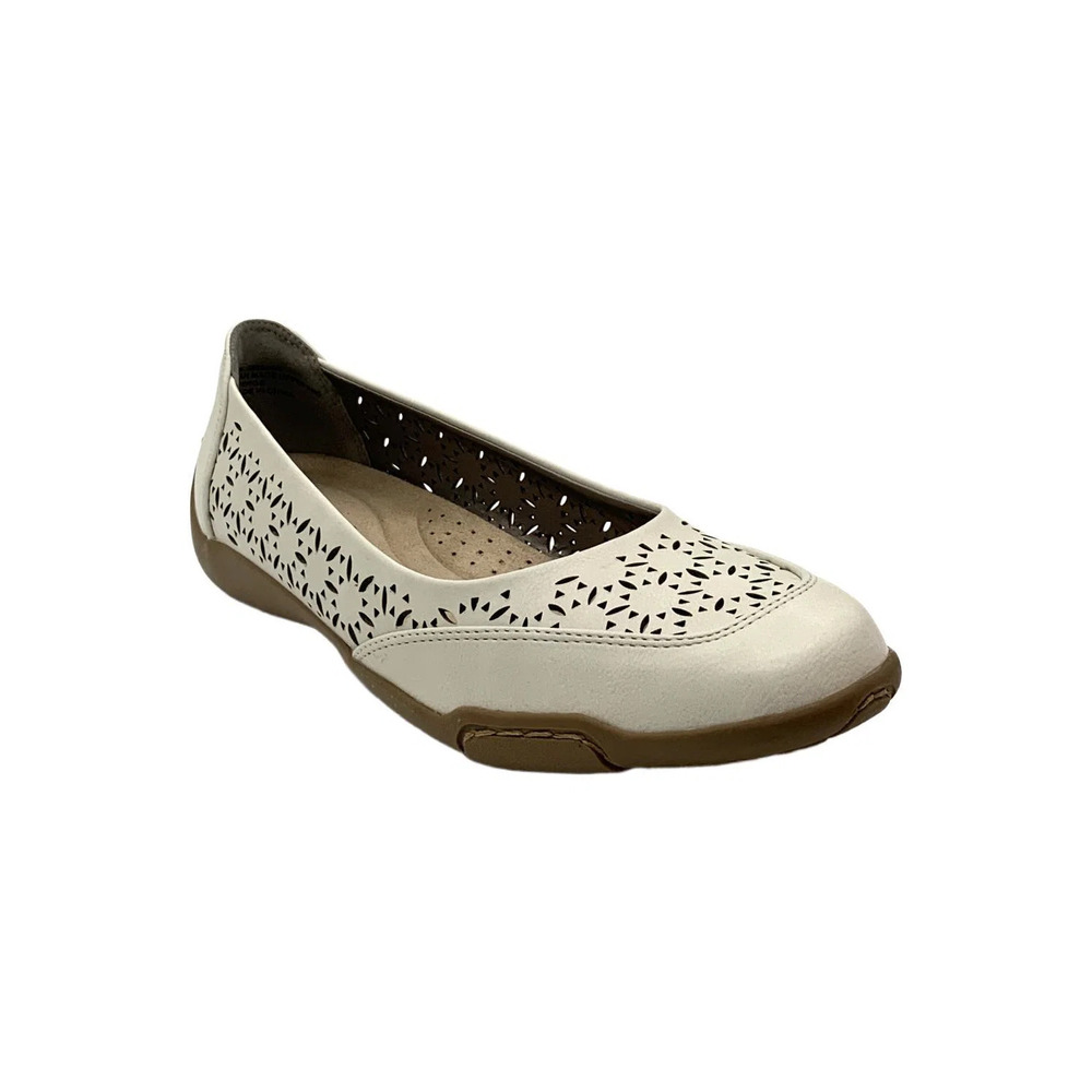 ARRAY Women's Jordan Cutout Comfort Flat Bone - Medium